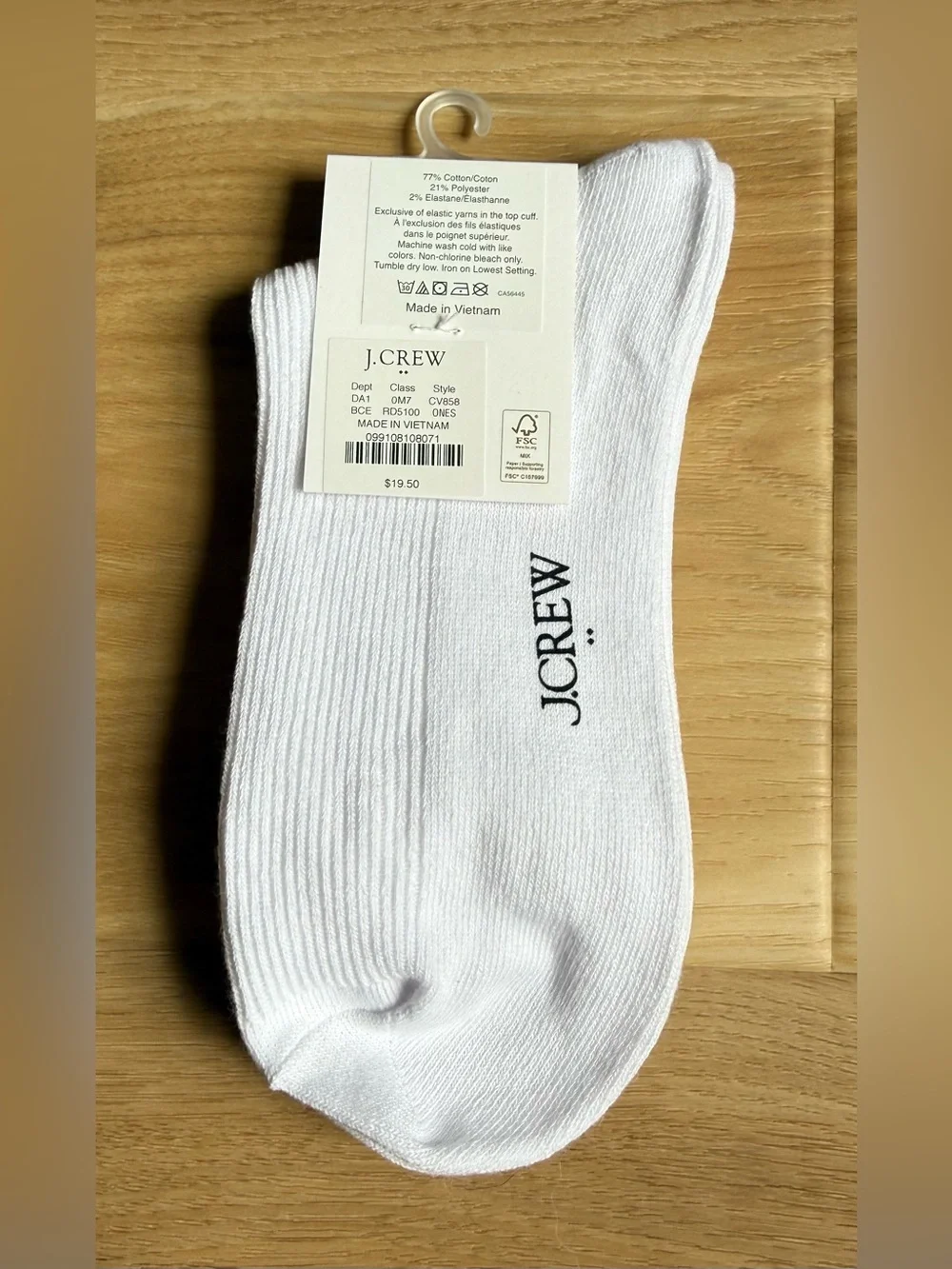J. Crew Women’s Ribbed ruffle boot socks - CV858  - One Size - NWT